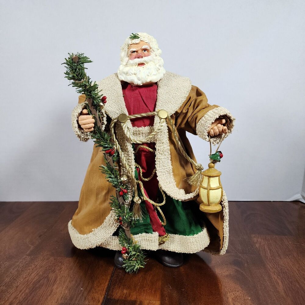 Clothtique Santa Claus Figurine 11"